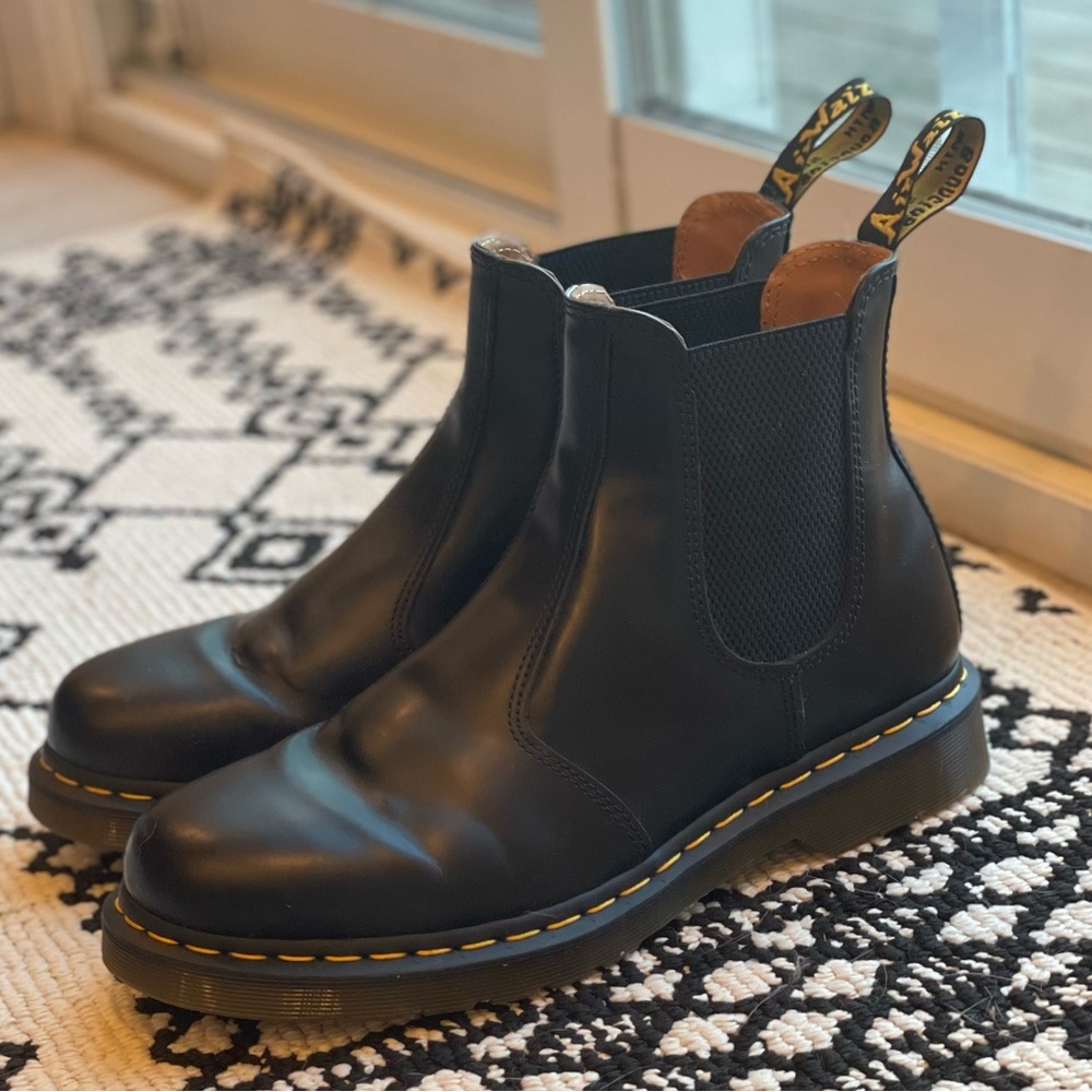 Dr Martens 2976 Chelsea Boot - Womens